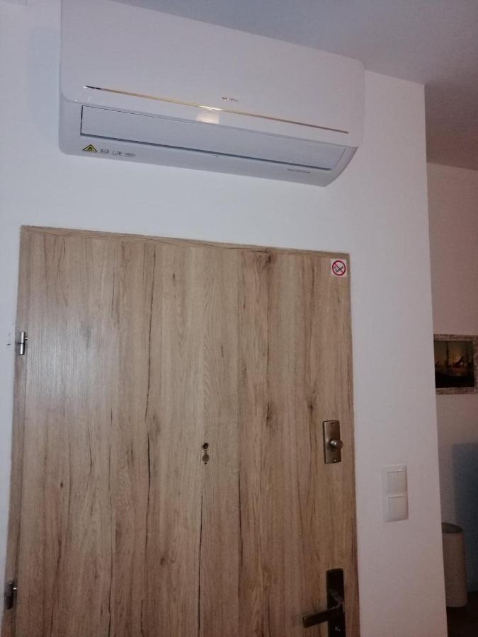 Apartamenty Blisko Plazy Podczele โควอบเซก ภายนอก รูปภาพ